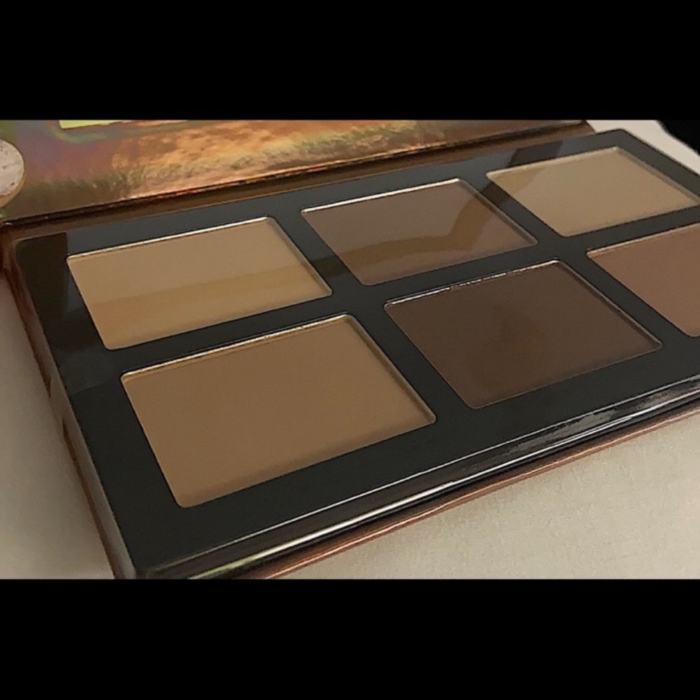 Sculpt & Glow Palette by KleanColor - Picture 3 of 5